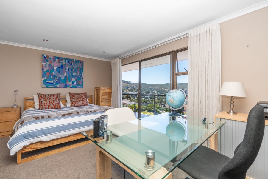 5 Bedroom Property for Sale in Oranjezicht Western Cape